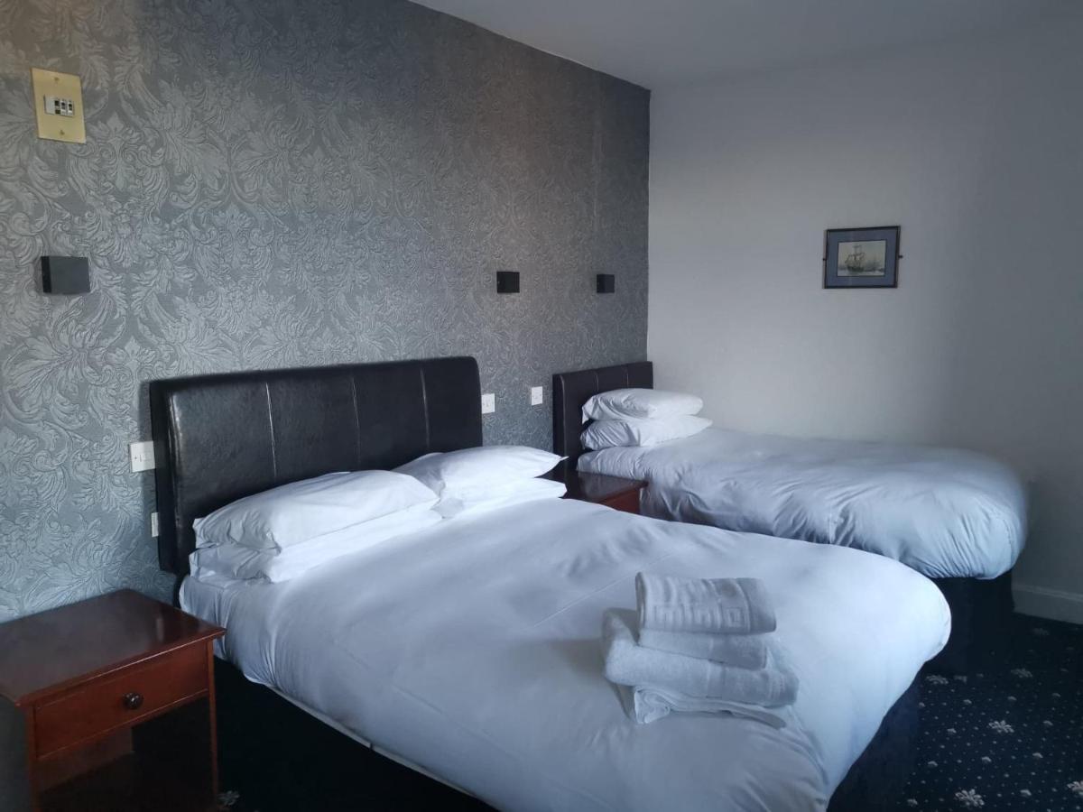 Marine Hotel Buckie Buitenkant foto